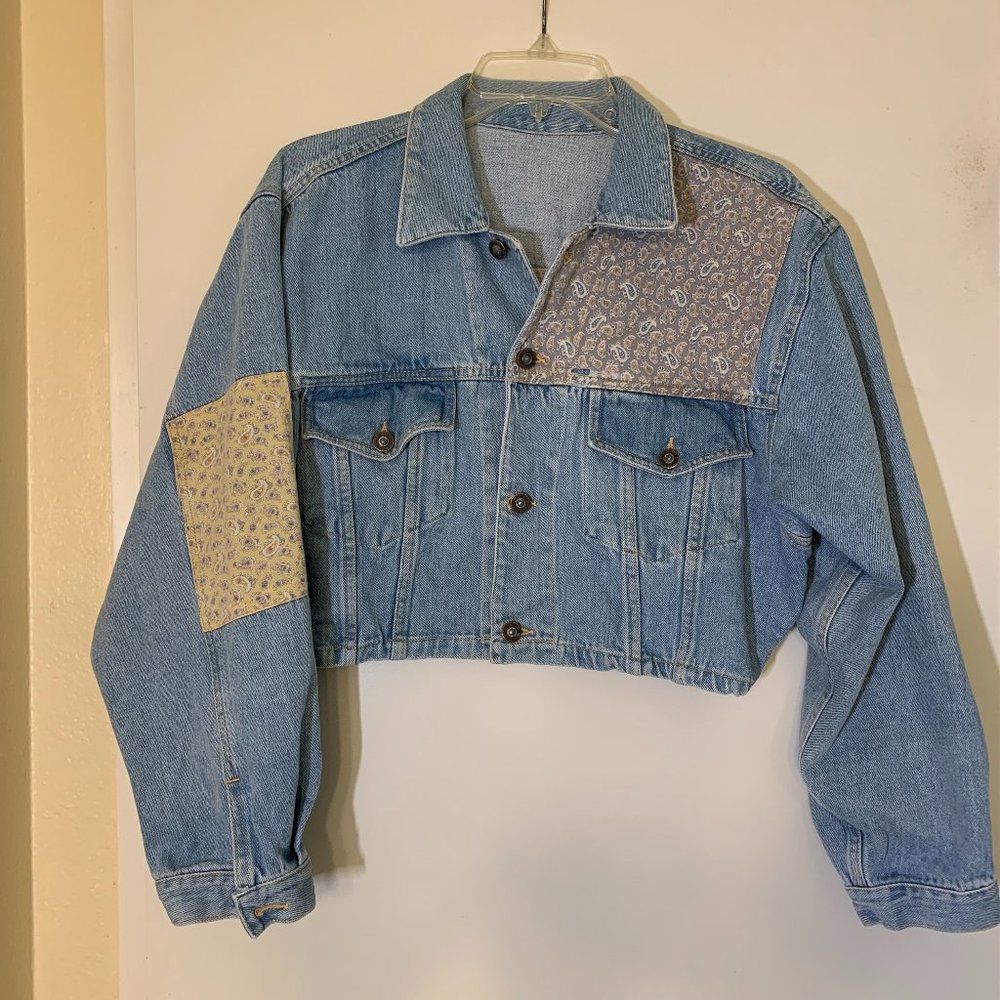 Cropped Jean Jacket with Paisley Patchwork, Size Meduim